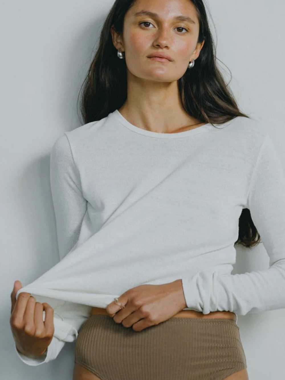 OZMA Classic Long Sleeve Lia Top, Regen Silk Noil Jersey, Natural / small